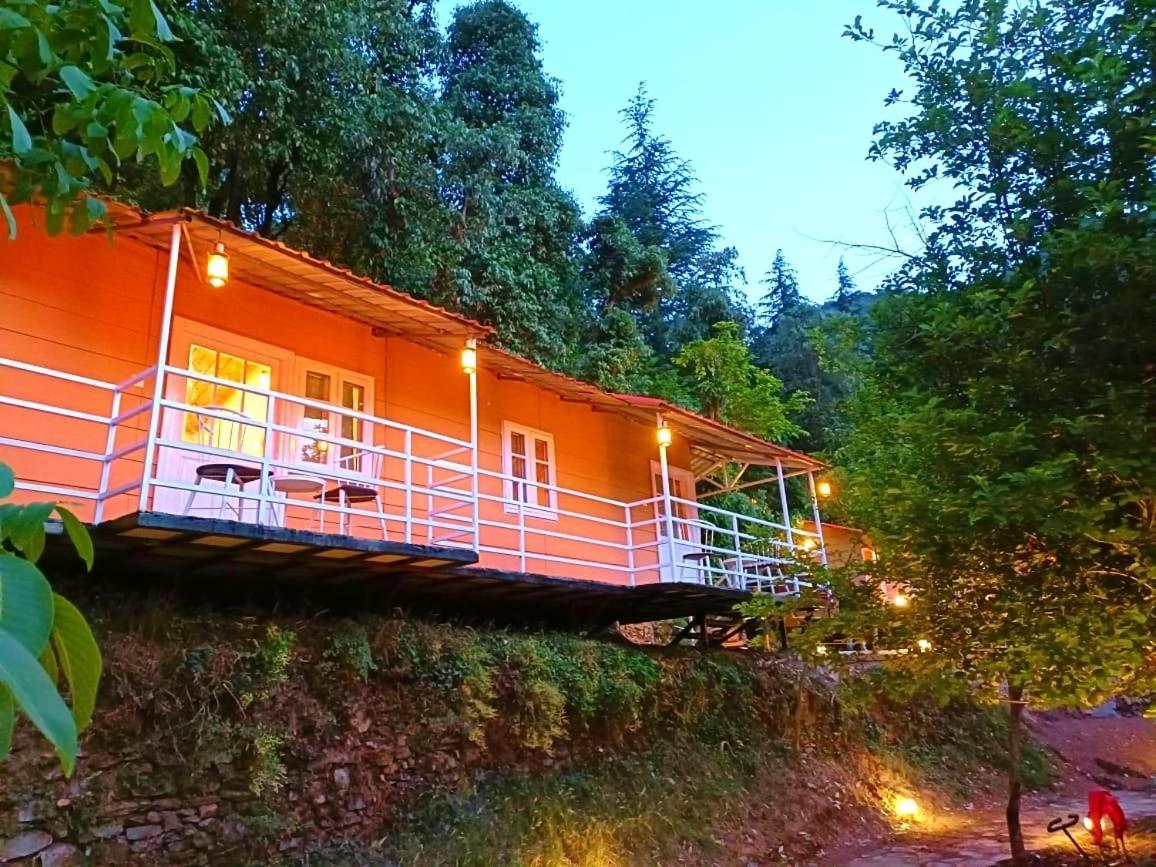 Aaroham Resort Shimla ! Luxury Cottage By Aamod Group Exterior photo